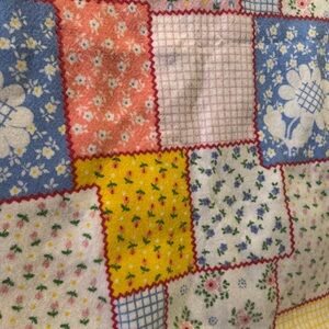 100% Polyester Blanket with Stitched-Ends Saratoga by Cannon per package insert